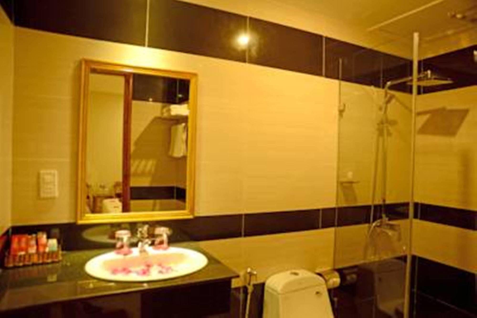 Red Diamond Hotel Da Nang Exterior foto